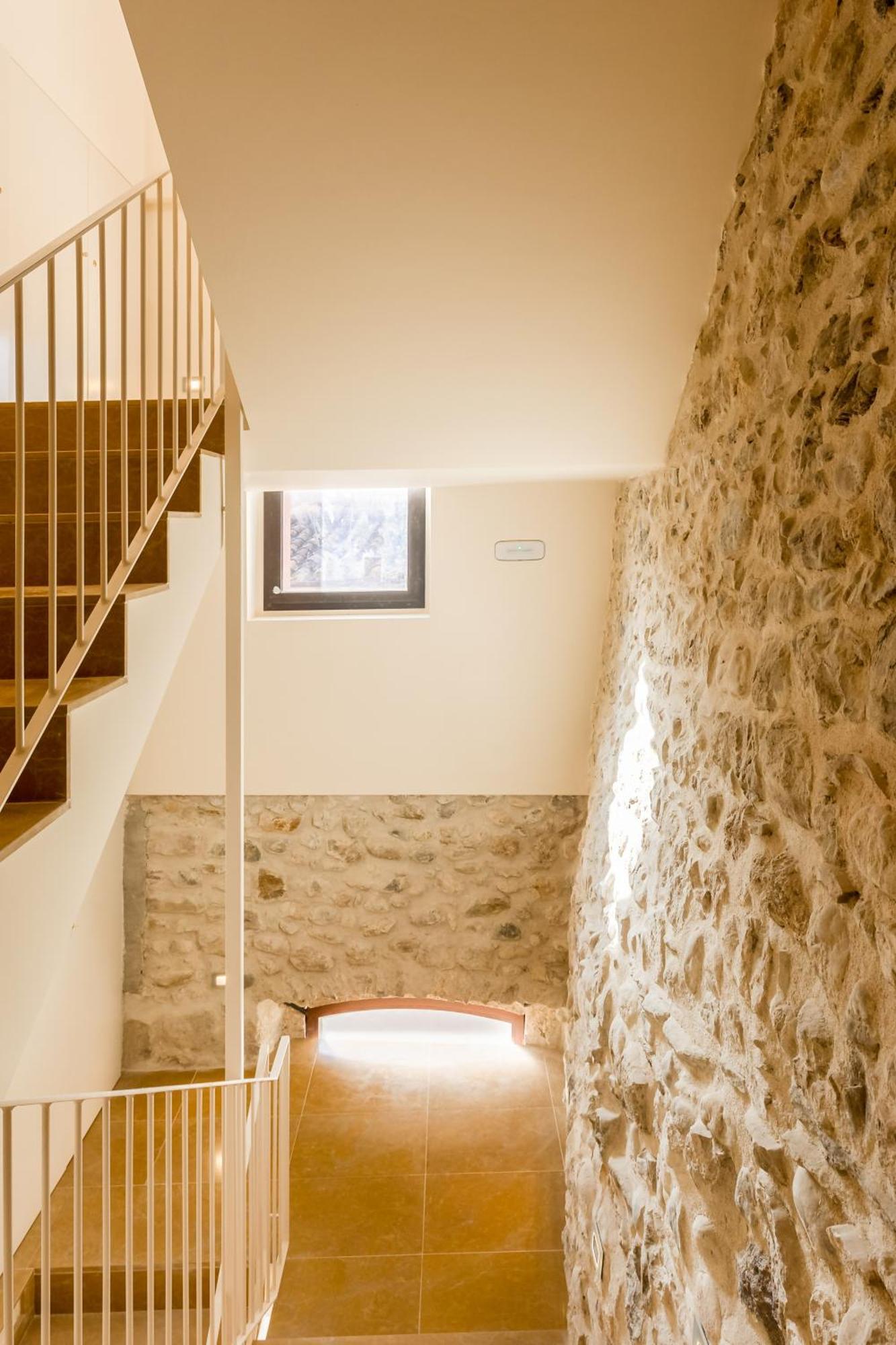 Can Cintet 21Nuevo Apartamento Moderno En Besalú Exterior foto
