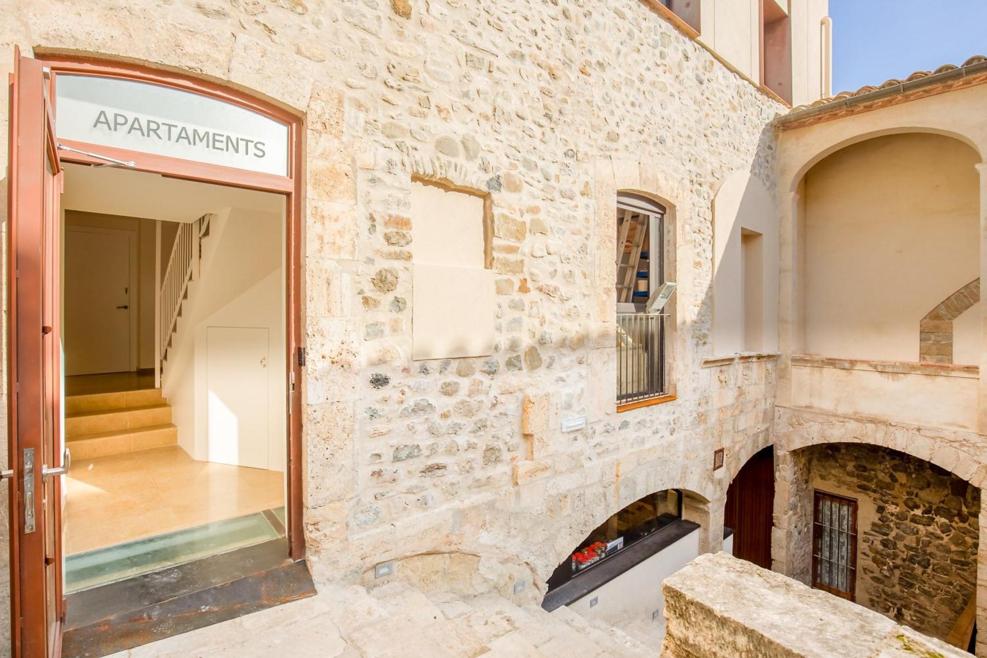 Can Cintet 21Nuevo Apartamento Moderno En Besalú Exterior foto